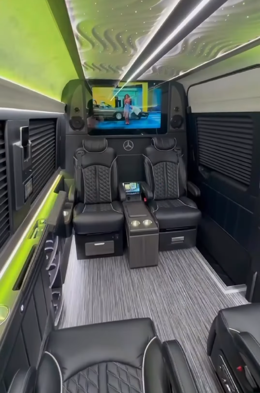 Captain Style Van Rental - view 2