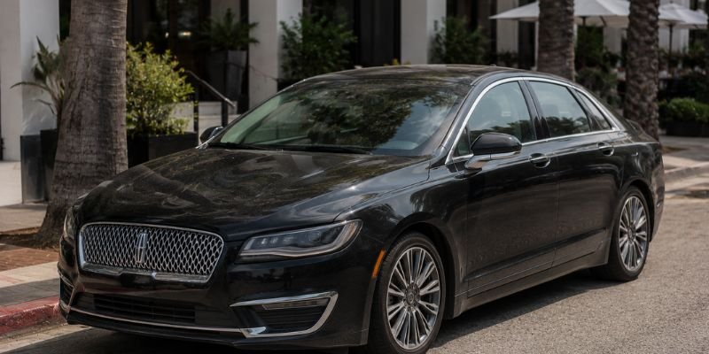 Lincoln Sedan Rental